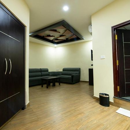 Comfy Luxury Hotel 班加罗尔 外观 照片