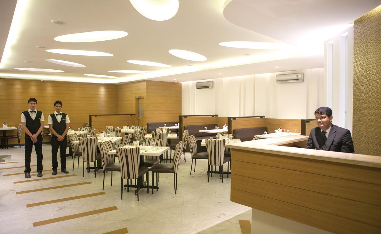 Comfy Luxury Hotel 班加罗尔 外观 照片