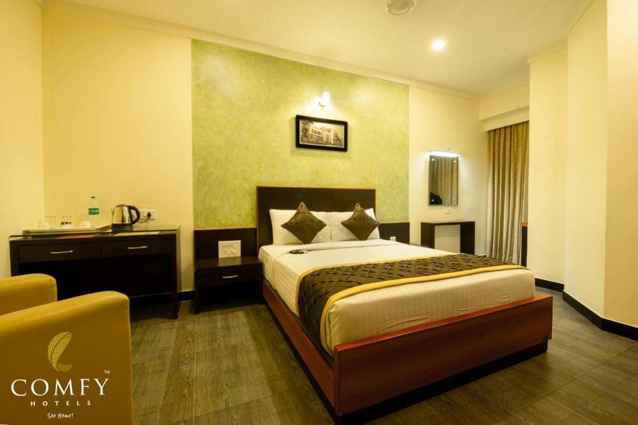 Comfy Luxury Hotel 班加罗尔 外观 照片