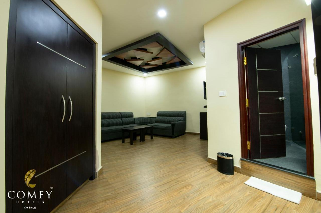 Comfy Luxury Hotel 班加罗尔 外观 照片